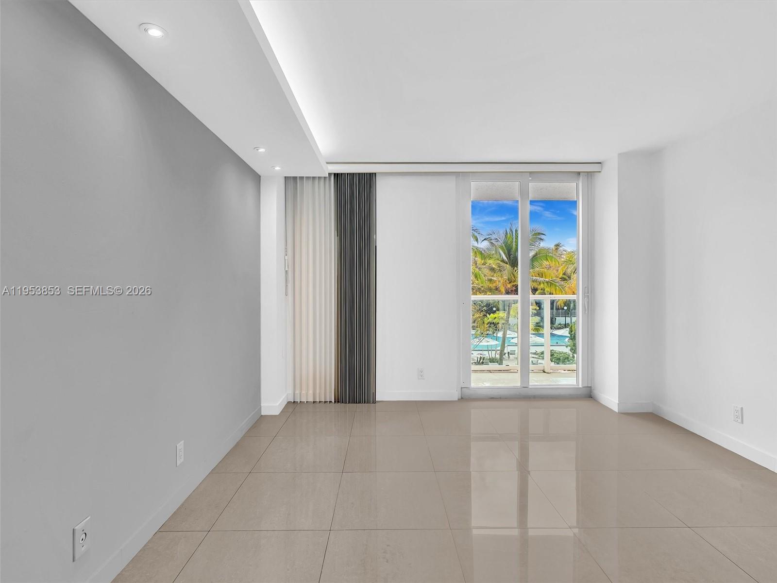 223 1 / 2 991 кв.футов $ 2026-01-27 0 Фото