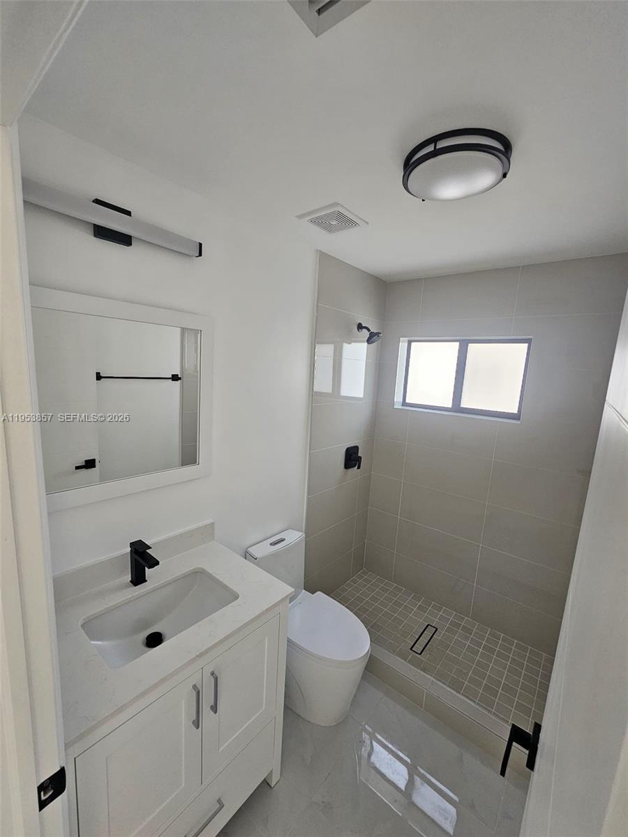   /  2374 sq. ft. $ 2026-03-30 0 Photo