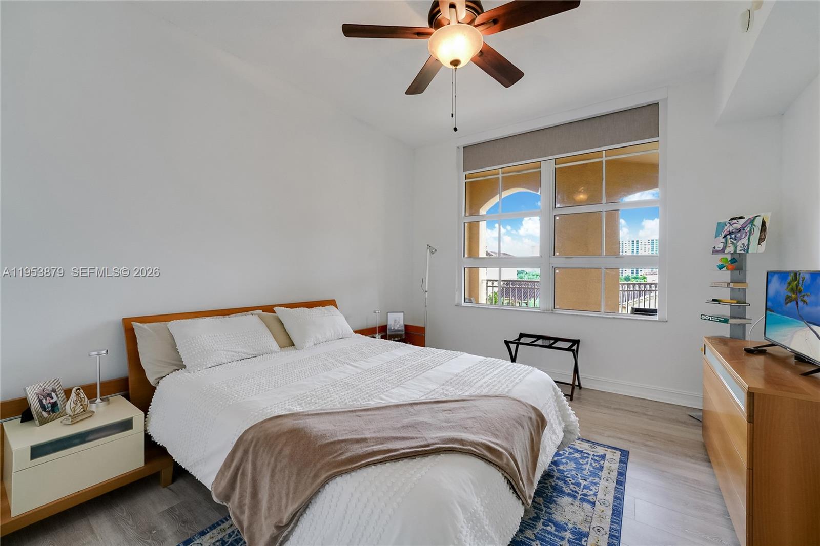 Photo of 3001 185th St  #612, Aventura, Florida, 33180 - 