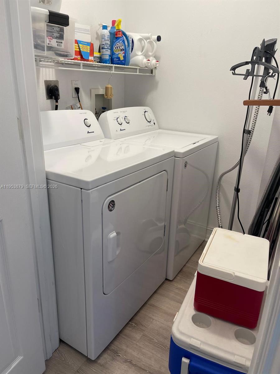 Photo of 3001 185th St  #612, Aventura, Florida, 33180 - 