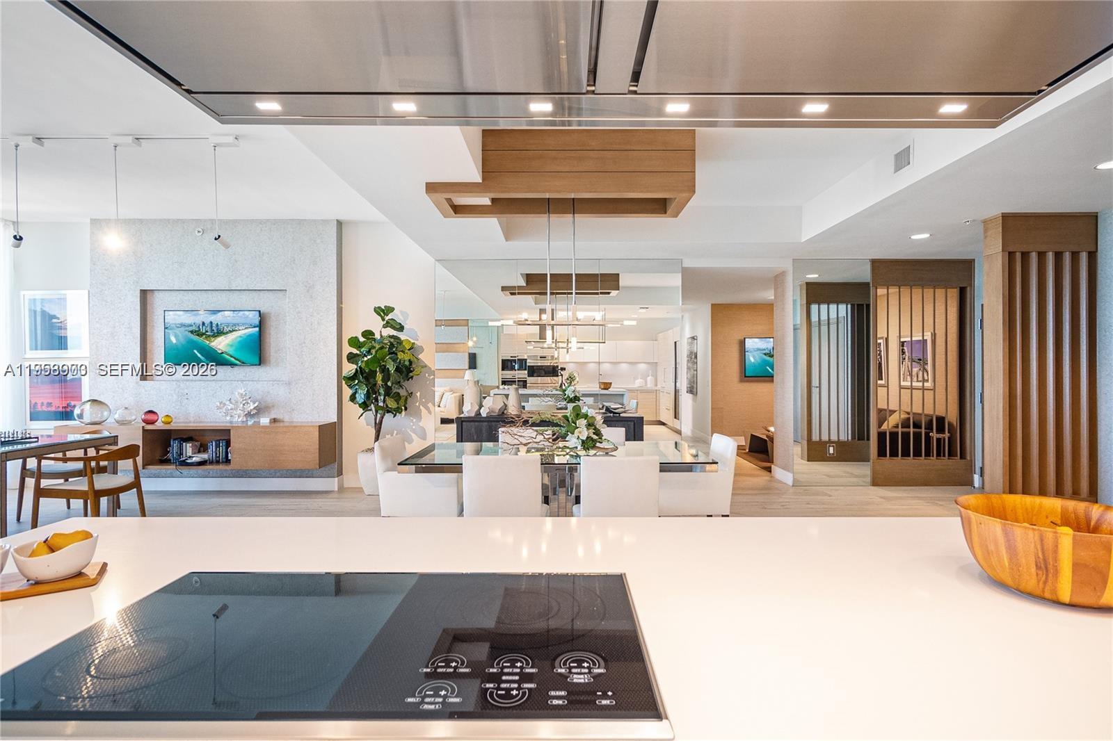 Photo of 17301 BISCAYNE BLVD #PH6, North Miami Beach, Florida, 33160 -