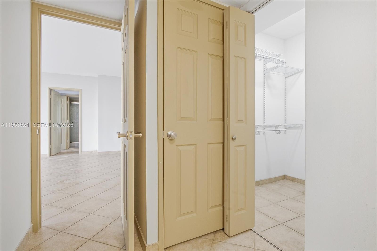 Photo of 3731 Country Club Dr  #1421, Aventura, Florida, 33180 - 