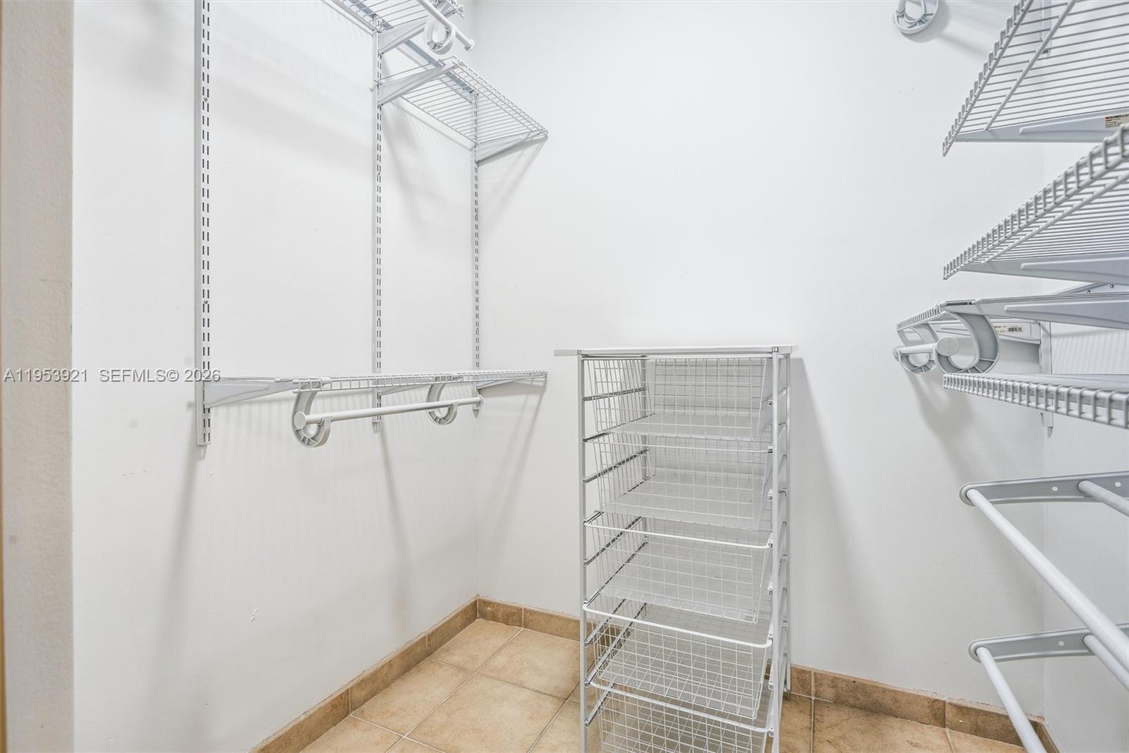 Photo of 3731 Country Club Dr  #1421, Aventura, Florida, 33180 - 