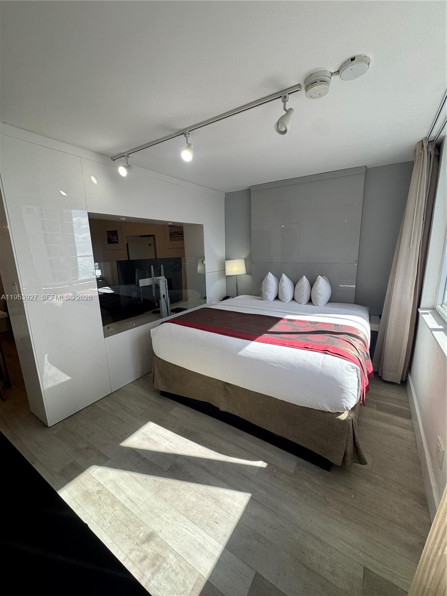 Photo of 19201 Collins Ave  #1004, Sunny Isles Beach, Florida, 33160 - 