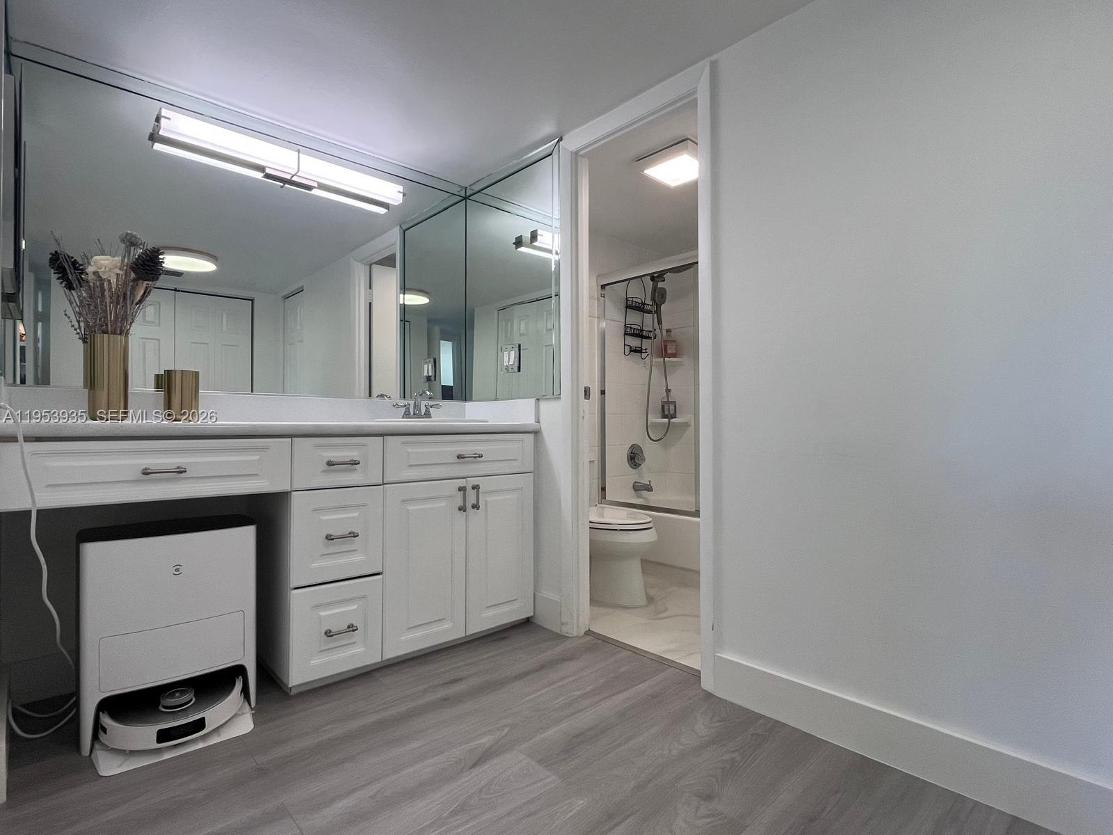 Photo of 20301 Country Club Dr #1126, Aventura, Florida, 33180 -