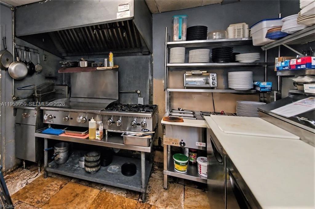   /   кв.футов $ 2026-01-27 0 Фото