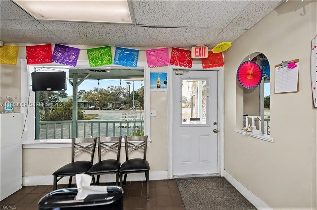   /   кв.футов $ 2026-01-27 0 Фото