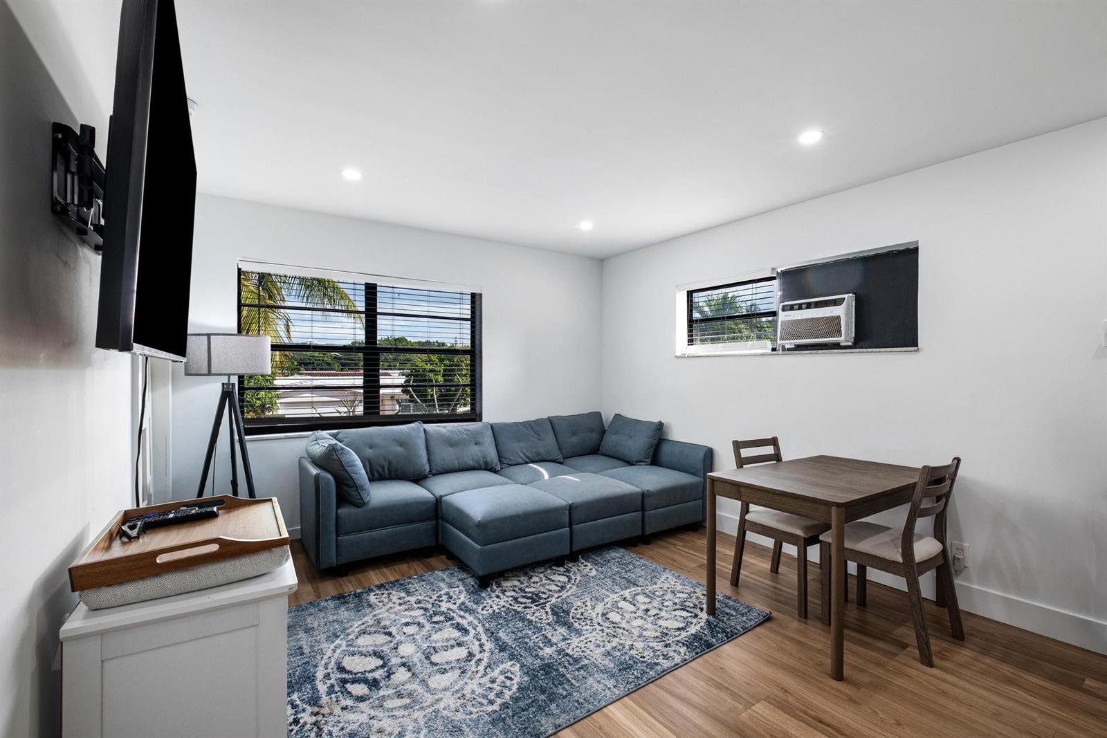 Ver detalles / 0 2675 sq. ft. $ 2026-07-30 0 foto