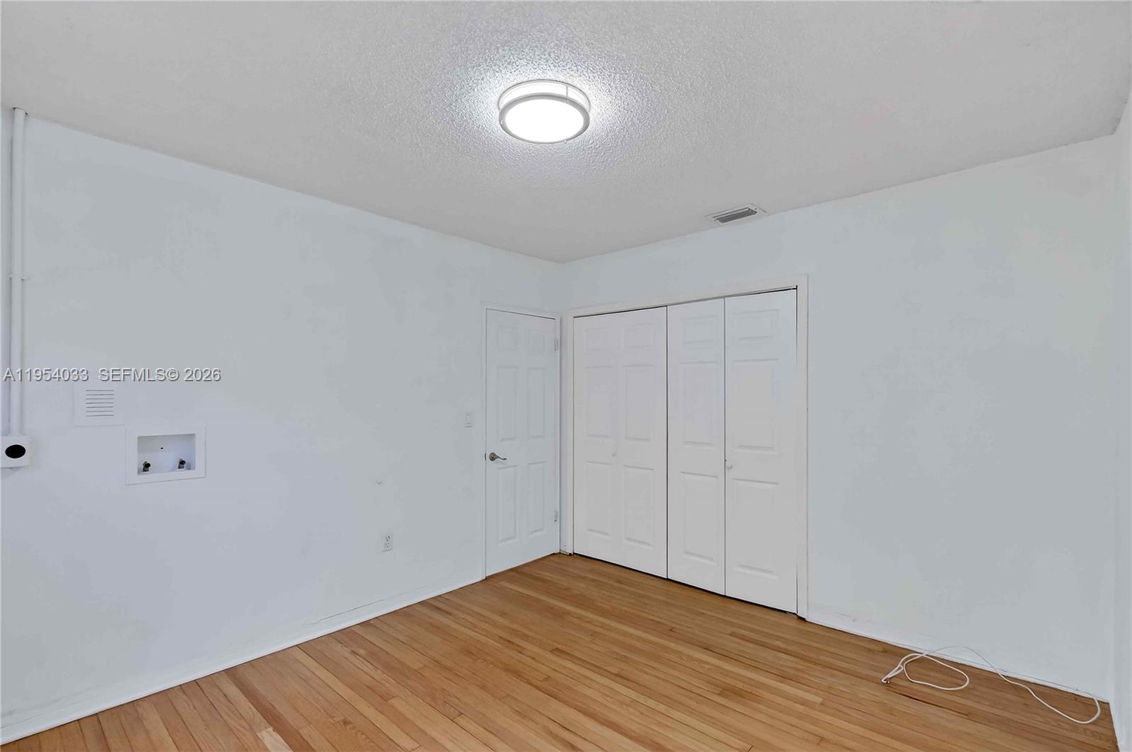   /  1946 sq. ft. $ 2026-01-28 0 Photo