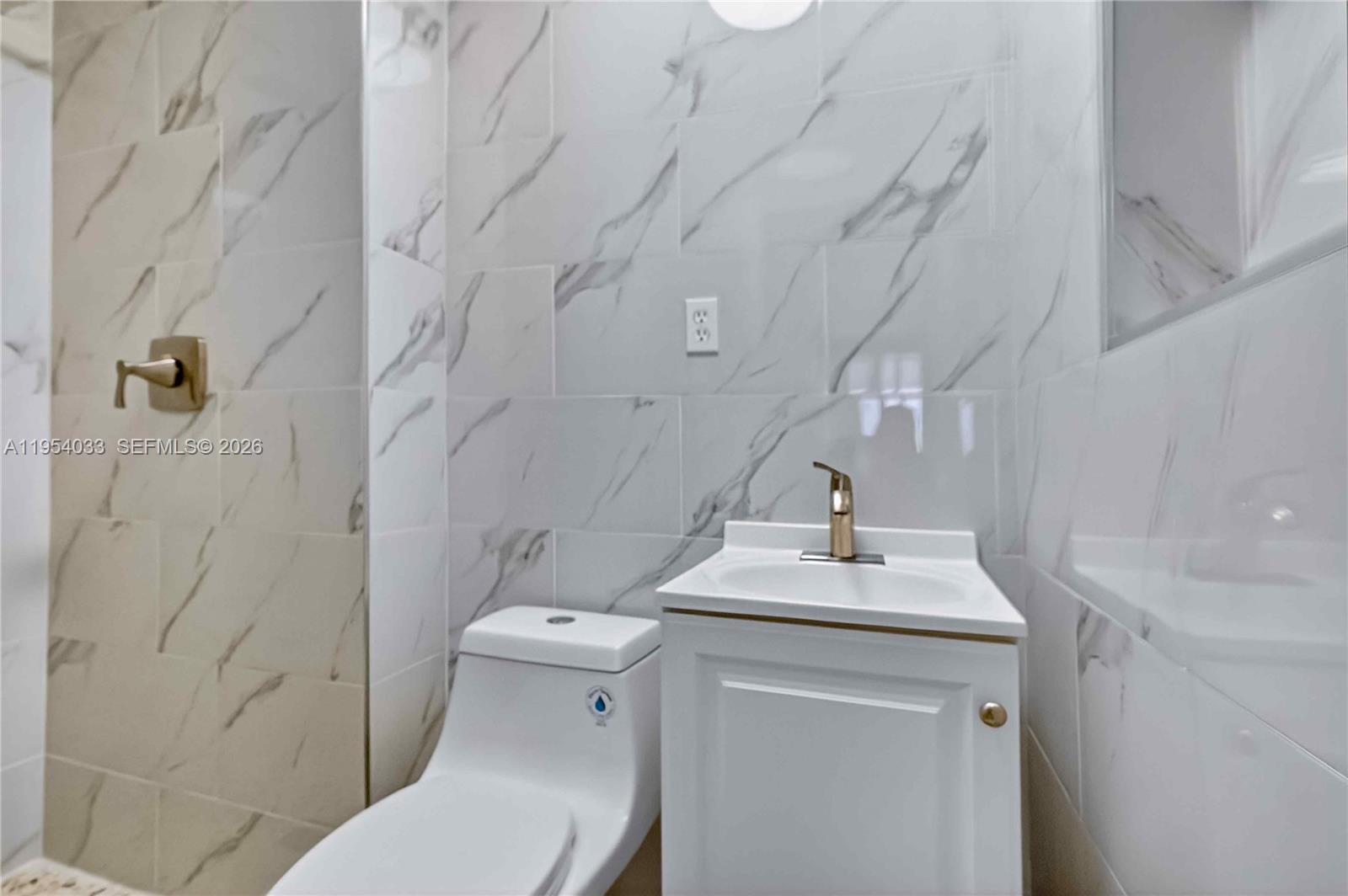   /  1946 sq. ft. $ 2026-01-28 0 Photo