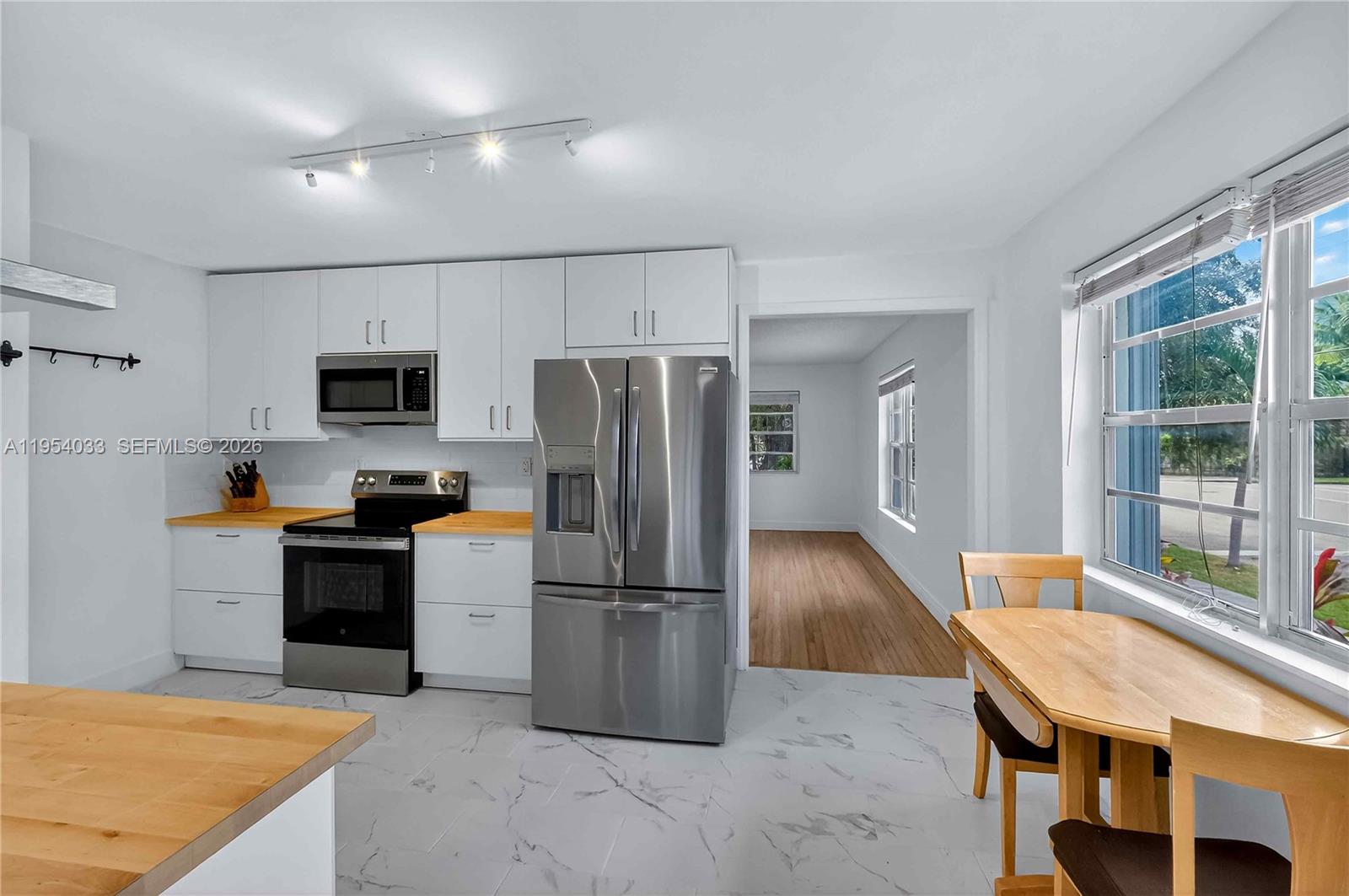   /  1946 sq. ft. $ 2026-01-28 0 Photo