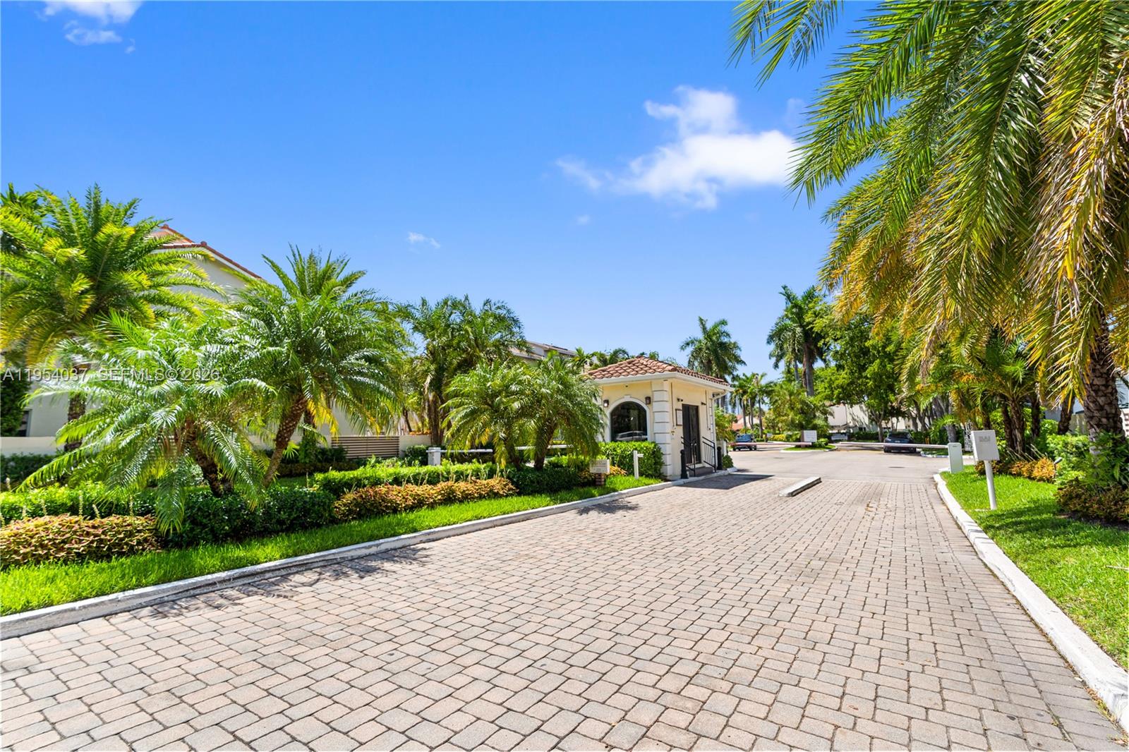 Photo of 21200 Harbor Way  (21200), Aventura, Florida, 33180 - 