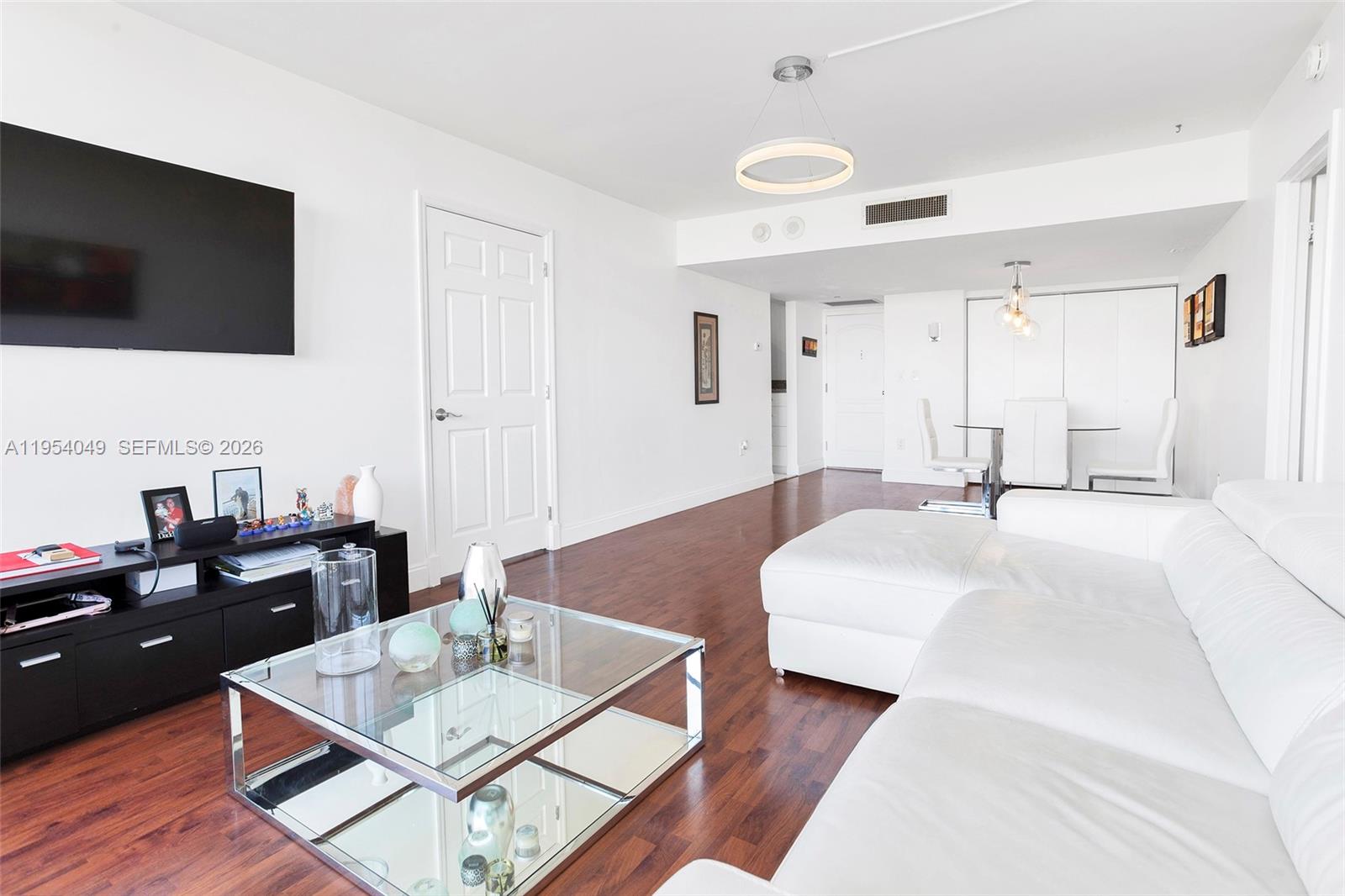 Photo of 3675 Country Club Dr  #1102, Aventura, Florida, 33180 - 