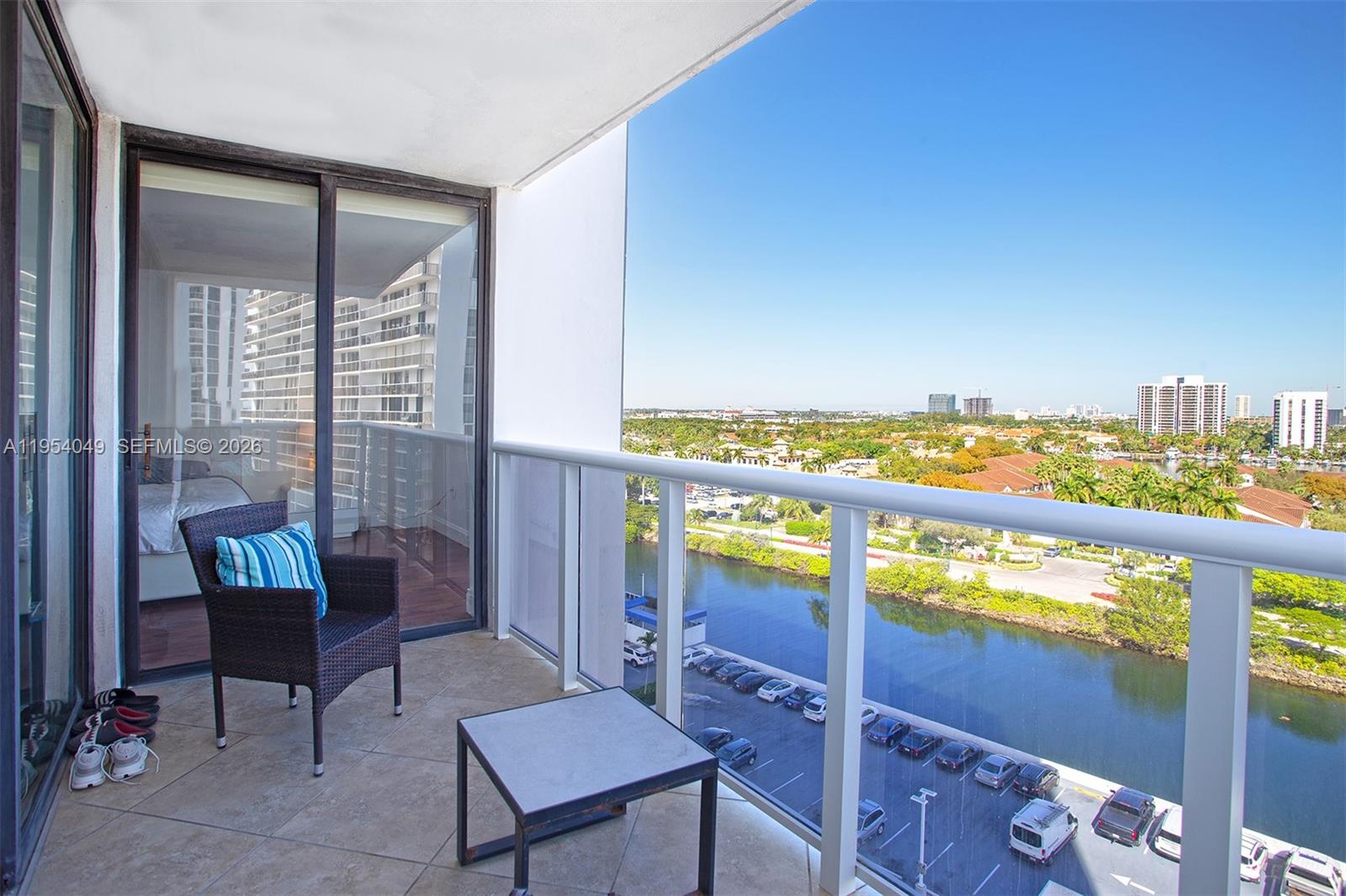 Photo of 3675 Country Club Dr  #1102, Aventura, Florida, 33180 - 