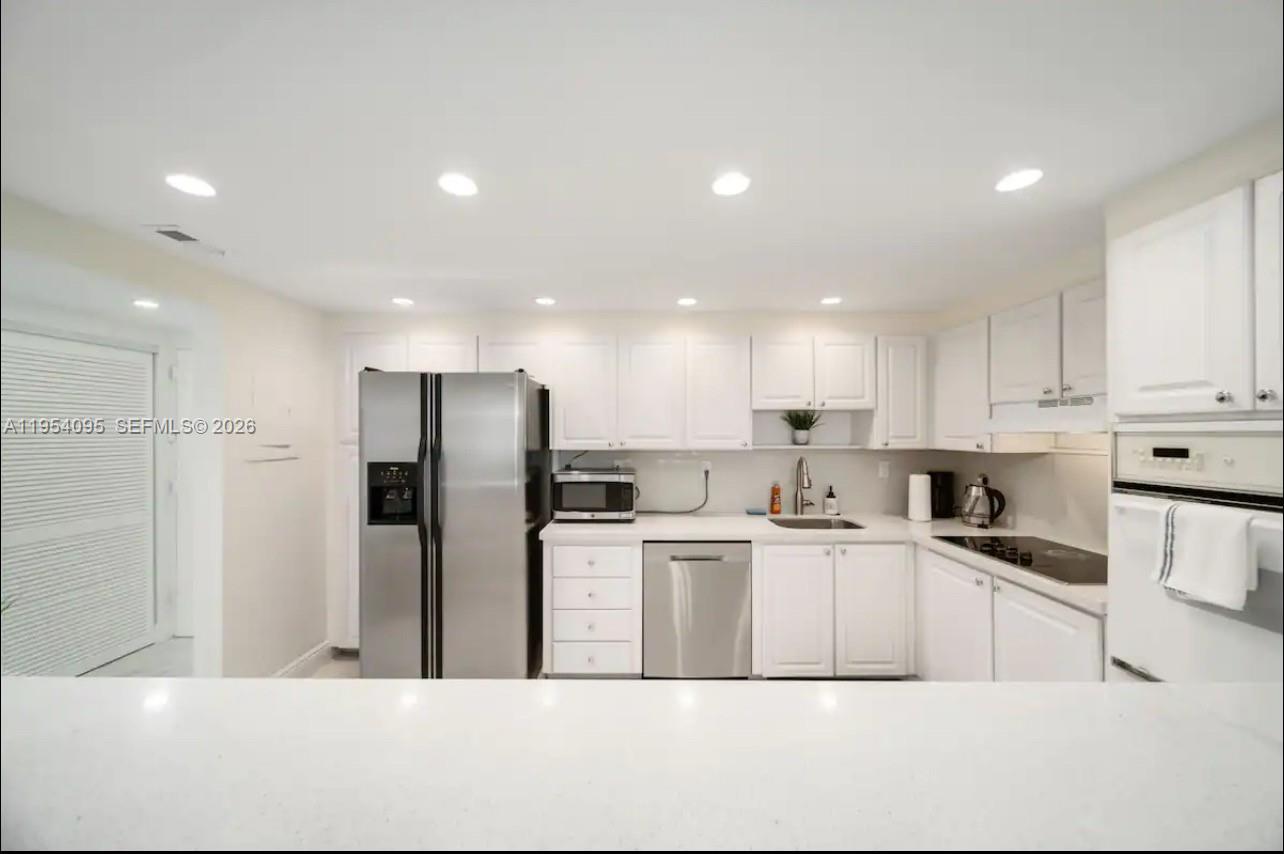 Photo of 19370 Collins Ave  #825, Sunny Isles Beach, Florida, 33160 - 