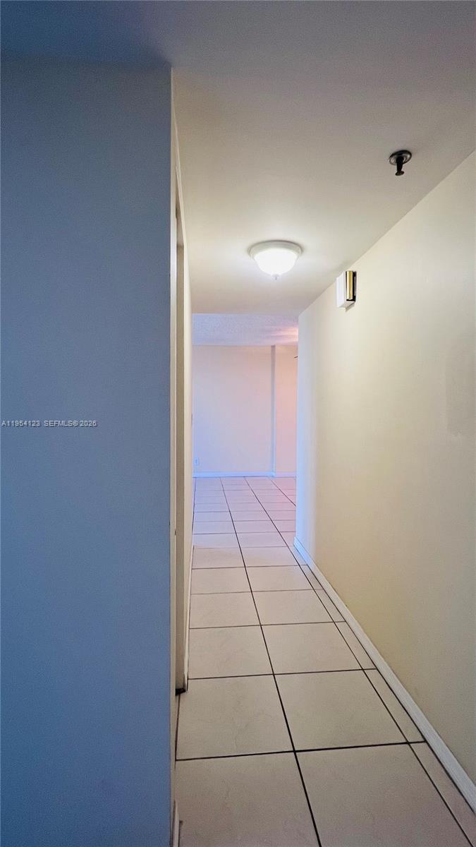 See details 409 2 / 2 1100 sq. ft. $ 2026-01-28 0 Photo