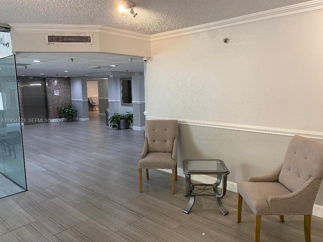 See details 409 2 / 2 1100 sq. ft. $ 2026-01-28 0 Photo