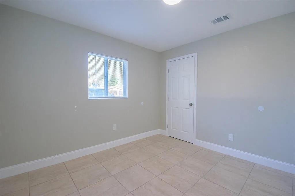 Ver detalles / 0 1550 sq. ft. $ 2026-06-02 0 foto