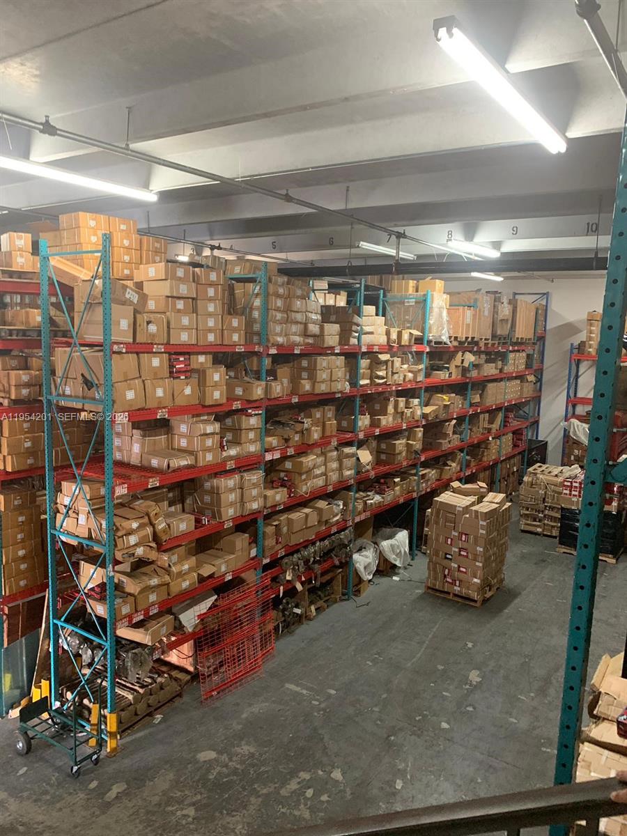 See details 2758 / sq. ft. $ 2026-01-28 0 Photo