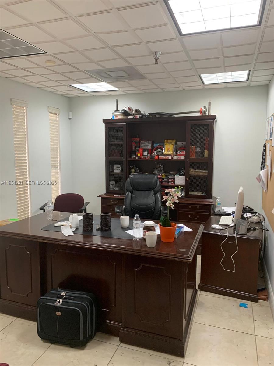 See details 2758 / sq. ft. $ 2026-01-28 0 Photo