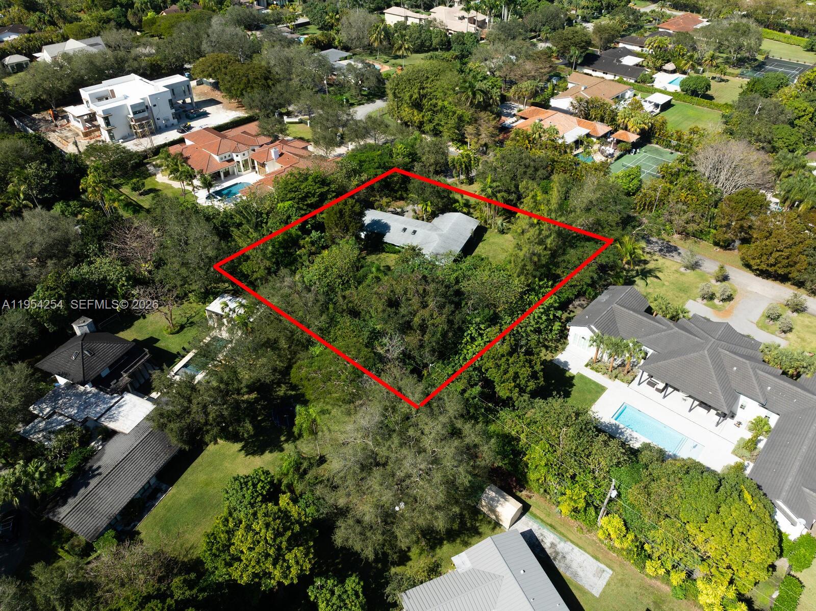 See details 9300 3 / 2 1892 sq. ft. $ 2026-01-28 0 Photo