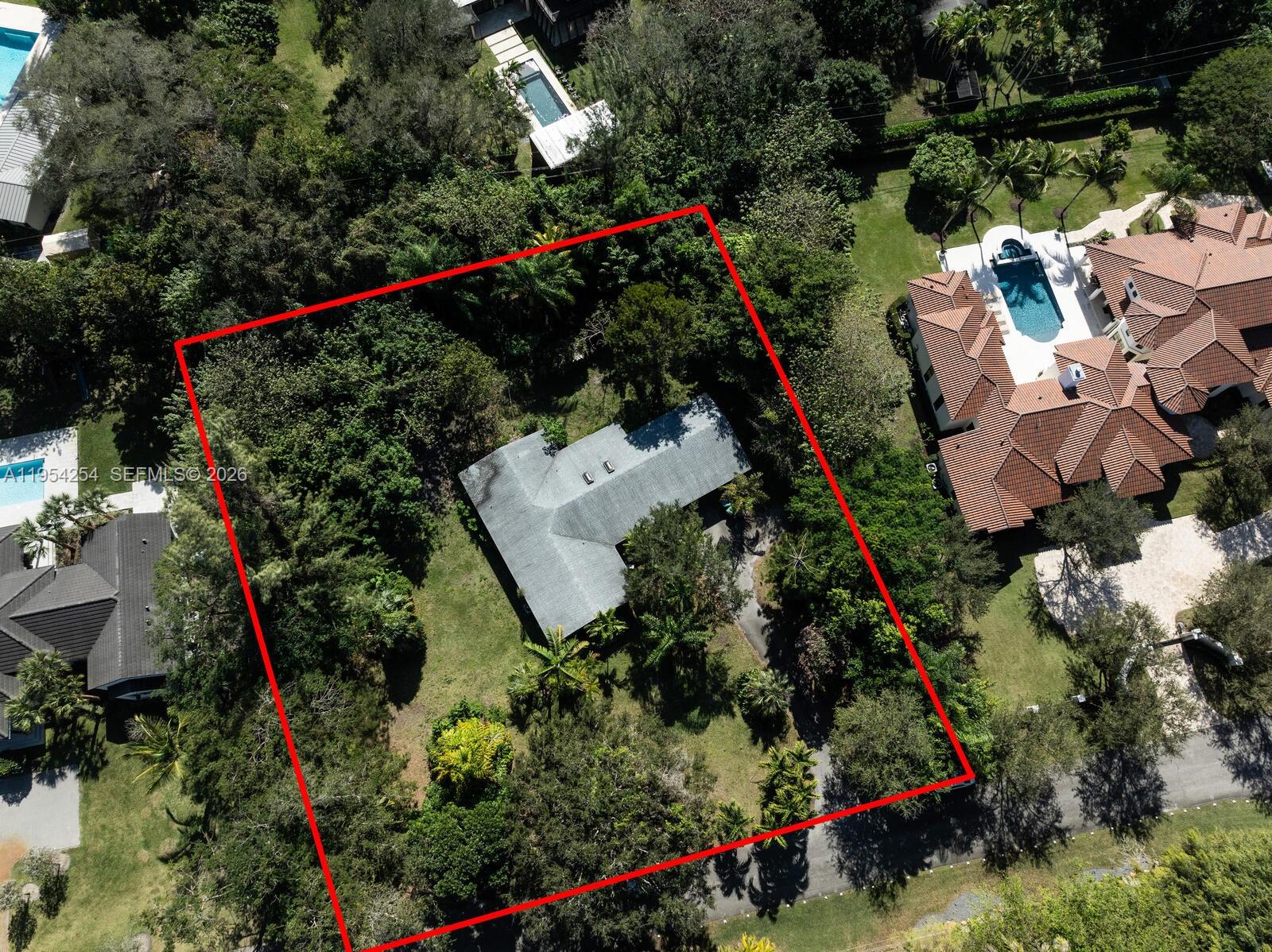 See details 9300 3 / 2 1892 sq. ft. $ 2026-01-28 0 Photo