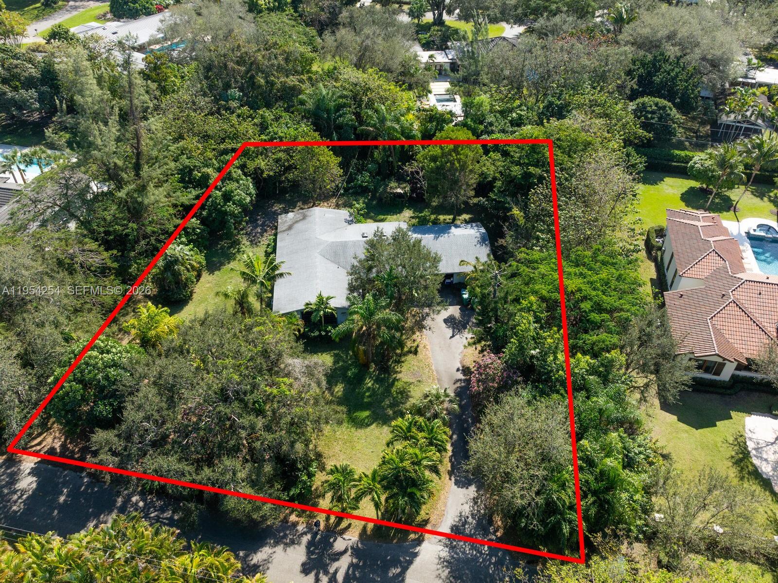 See details 9300 3 / 2 1892 sq. ft. $ 2026-01-28 0 Photo