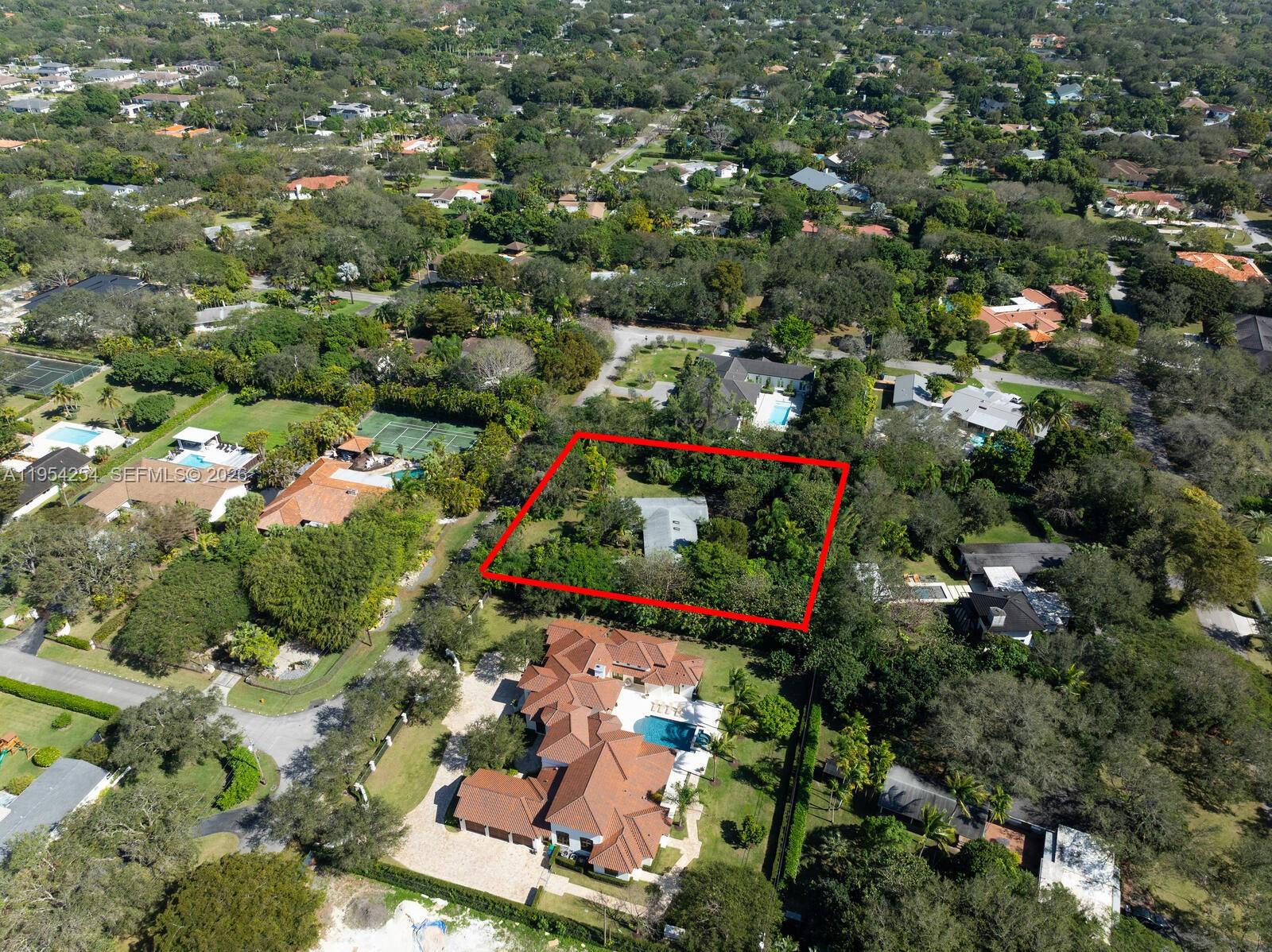 See details 9300 3 / 2 1892 sq. ft. $ 2026-01-28 0 Photo