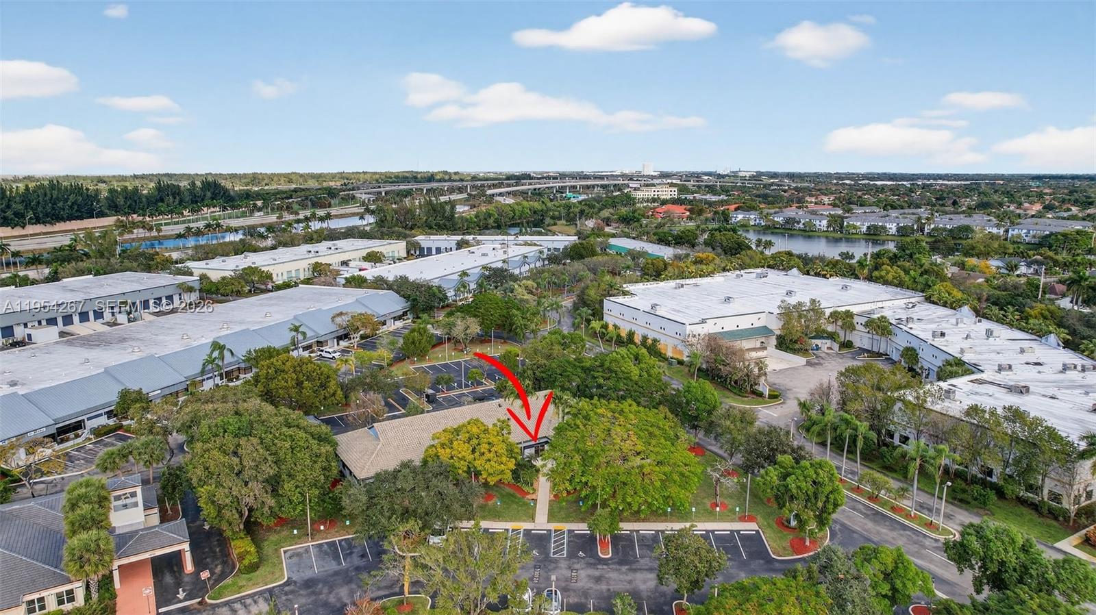   /   sq. ft. $ 2026-01-28 0 foto