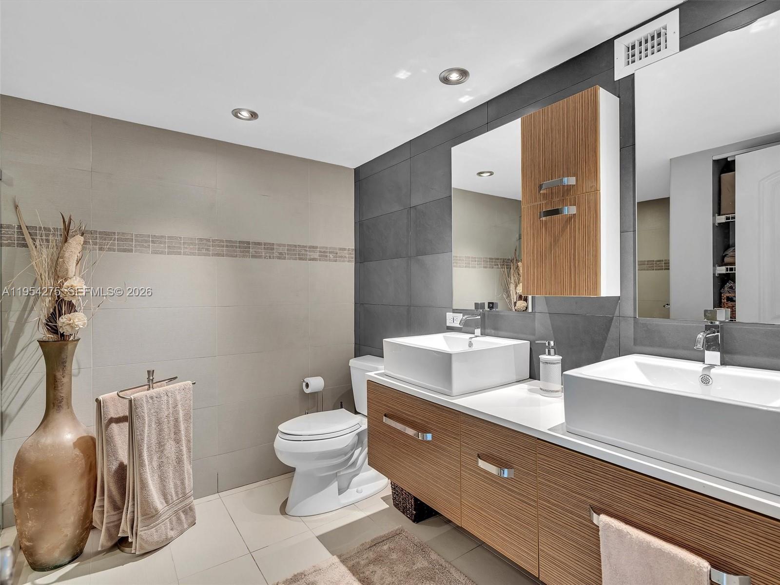 Photo of 2017 Ocean Dr  #409, Hallandale Beach, Florida, 33009 - 