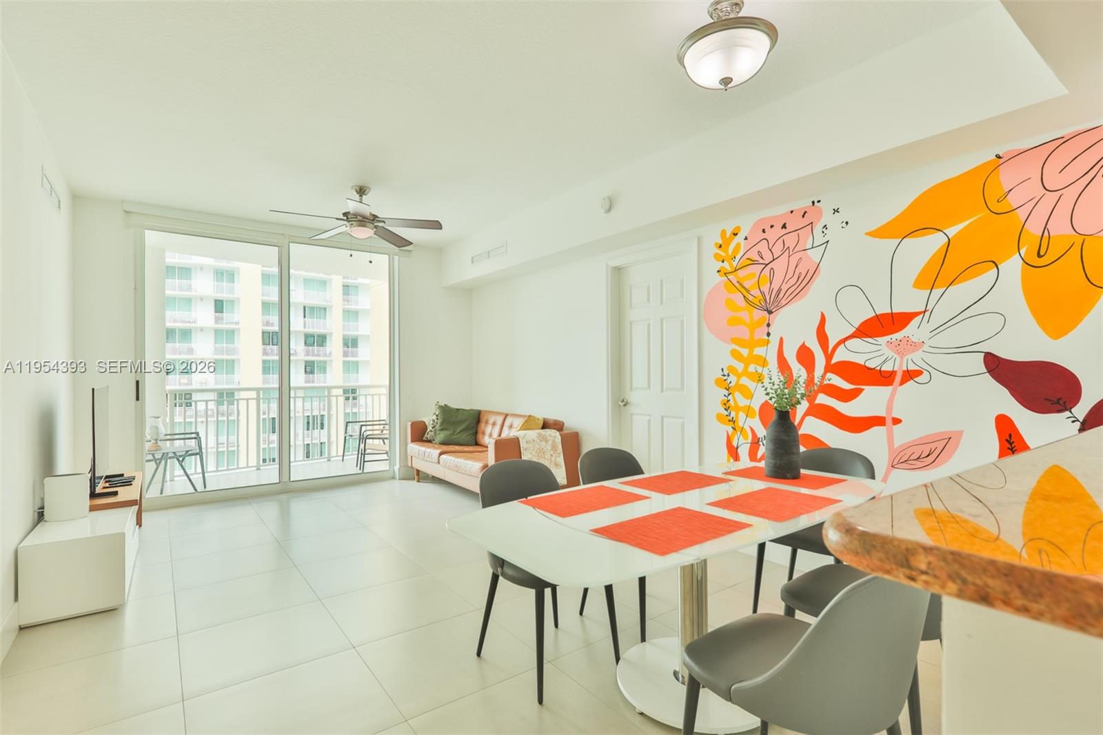 Фото 1755 Hallandale Beach Blvd  #1808E, Hallandale Beach, Florida, 33009 - 