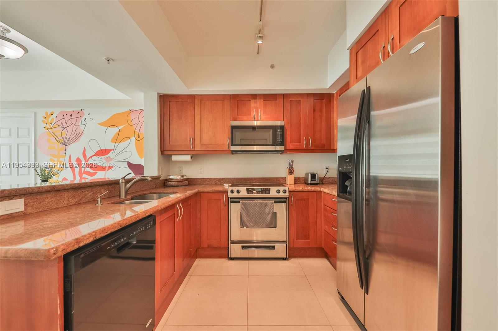 Фото 1755 Hallandale Beach Blvd  #1808E, Hallandale Beach, Florida, 33009 - 