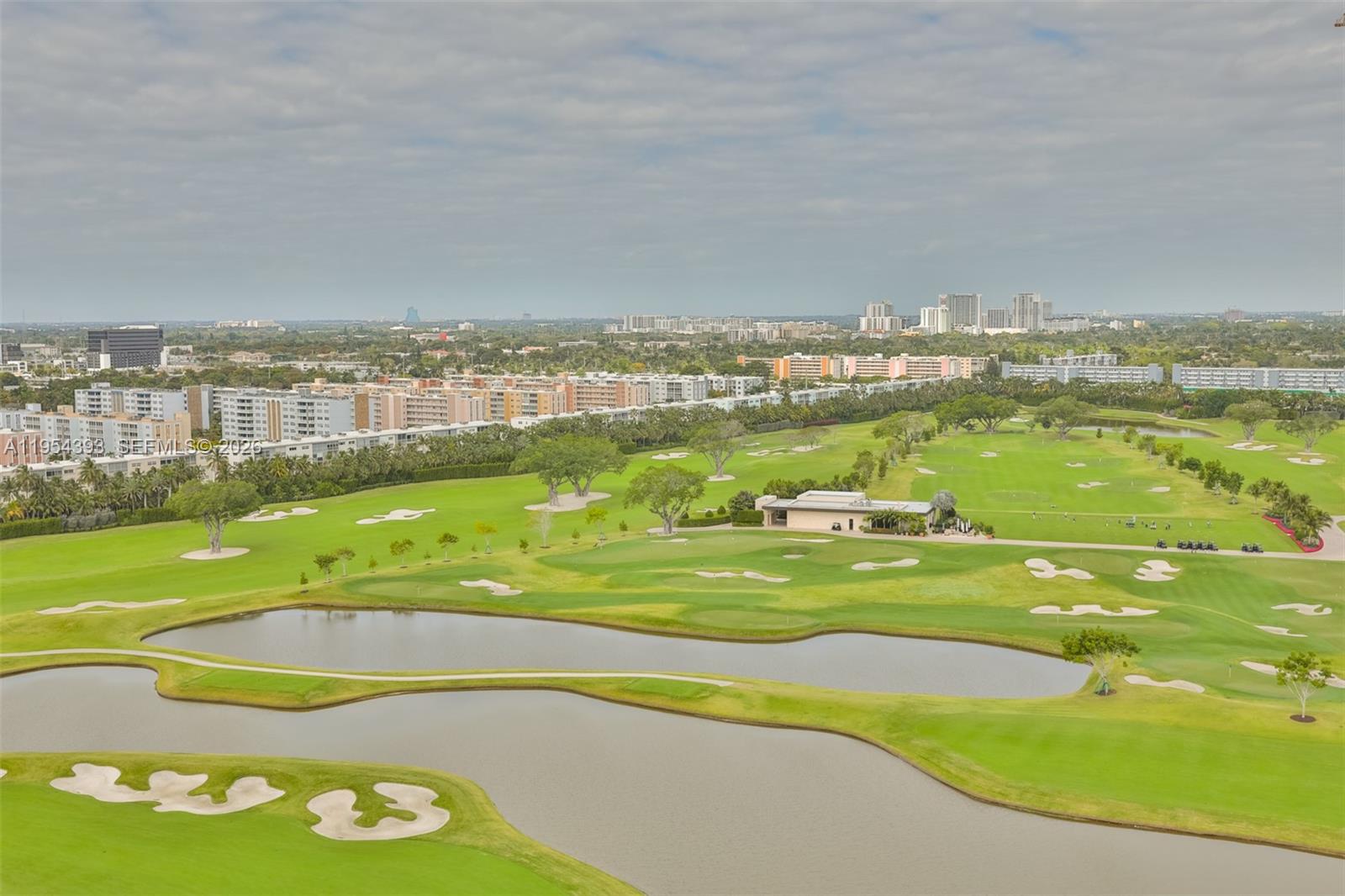 Фото 1755 Hallandale Beach Blvd  #1808E, Hallandale Beach, Florida, 33009 - Golf Course