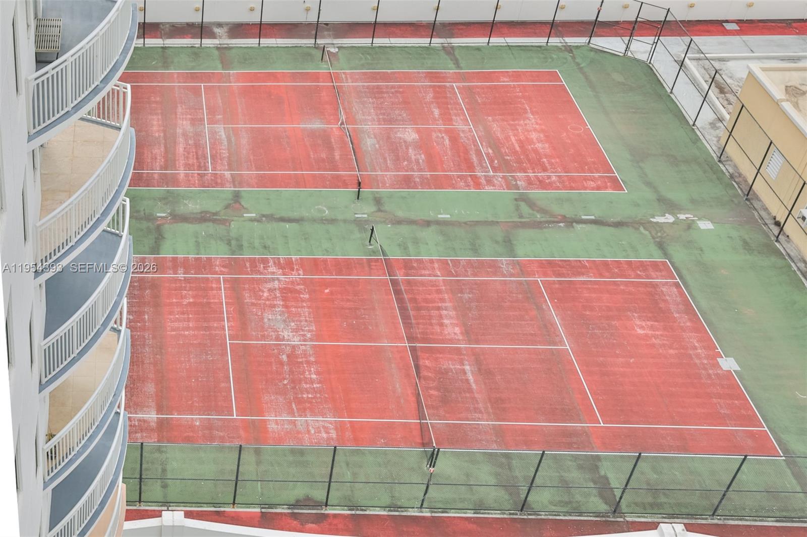 Фото 1755 Hallandale Beach Blvd  #1808E, Hallandale Beach, Florida, 33009 - Tennis Cort