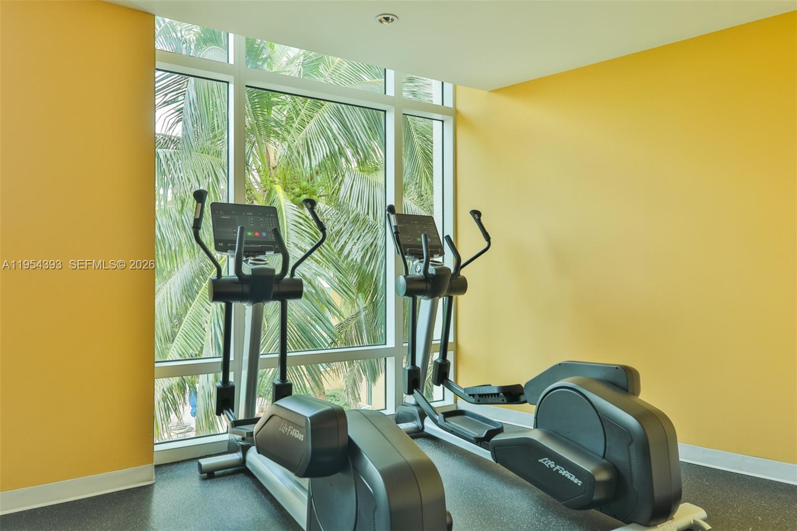 Фото 1755 Hallandale Beach Blvd  #1808E, Hallandale Beach, Florida, 33009 - 