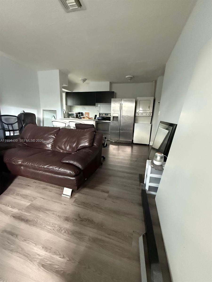 See details / 2663 sq. ft. $ 2026-03-23 0 Photo