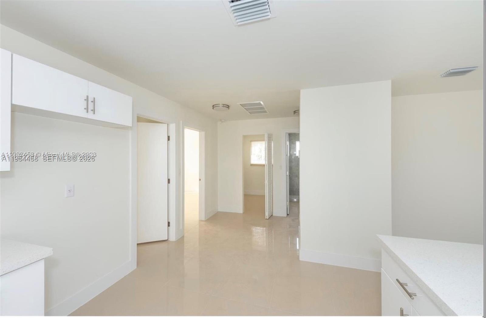   /  2374 sq. ft. $ 2026-01-28 0 Photo