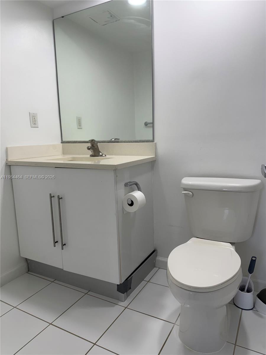 Photo of 3000 Ocean Dr  #116, Hollywood, Florida, 33019 - 