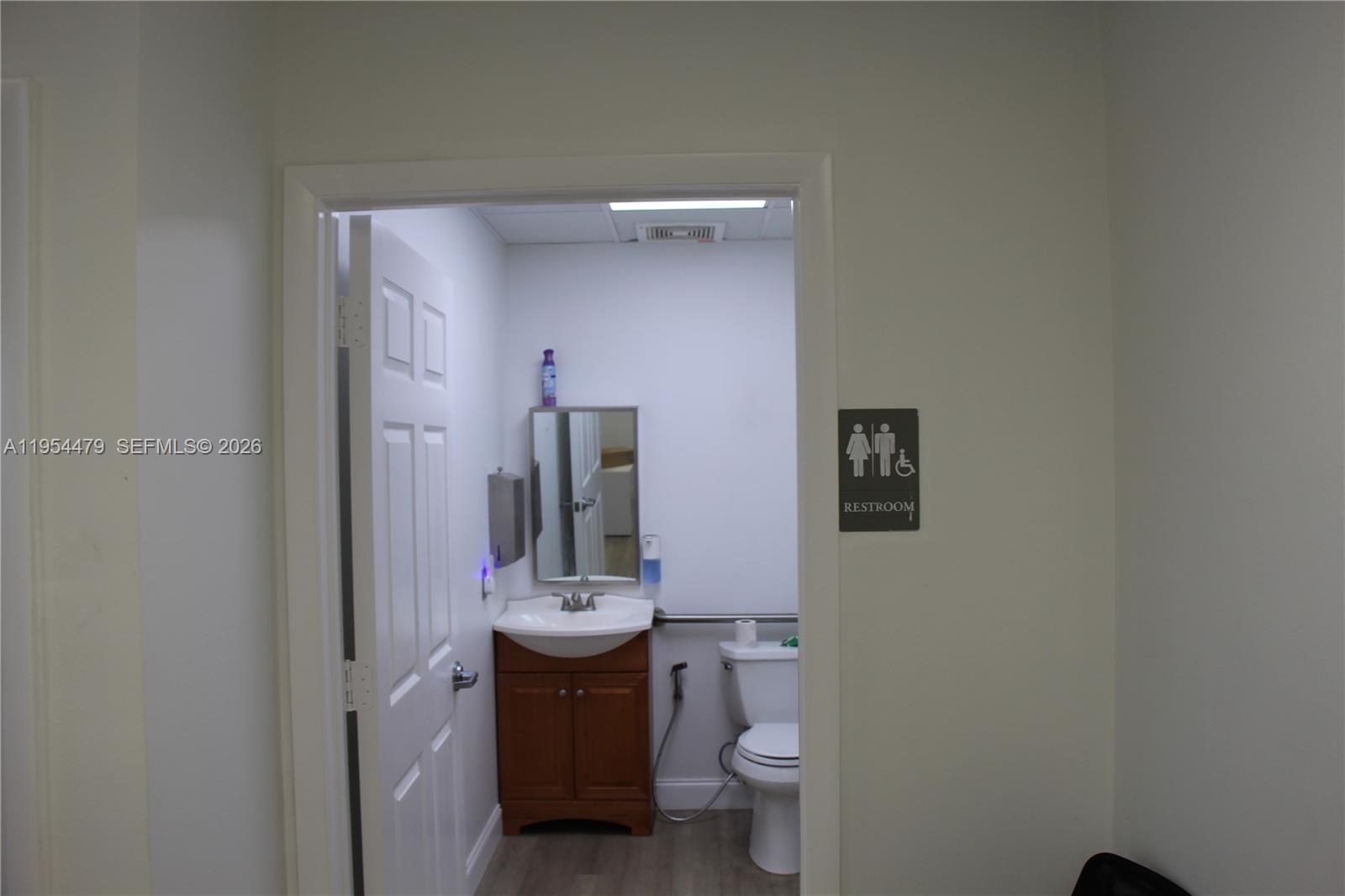   /   sq. ft. $ 2026-01-28 0 foto