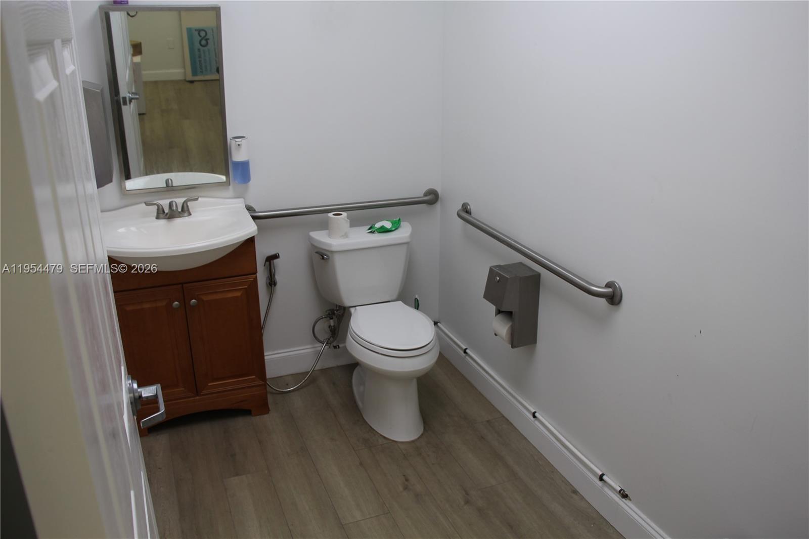   /   sq. ft. $ 2026-01-28 0 foto