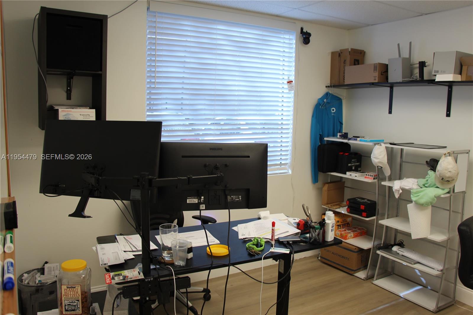   /   sq. ft. $ 2026-01-28 0 foto