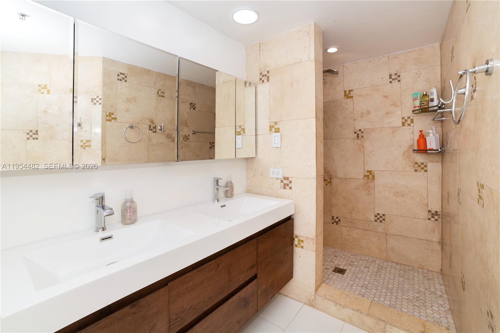 Photo of 17150 Bay Rd #2905, Sunny Isles Beach, Florida, 33160 -