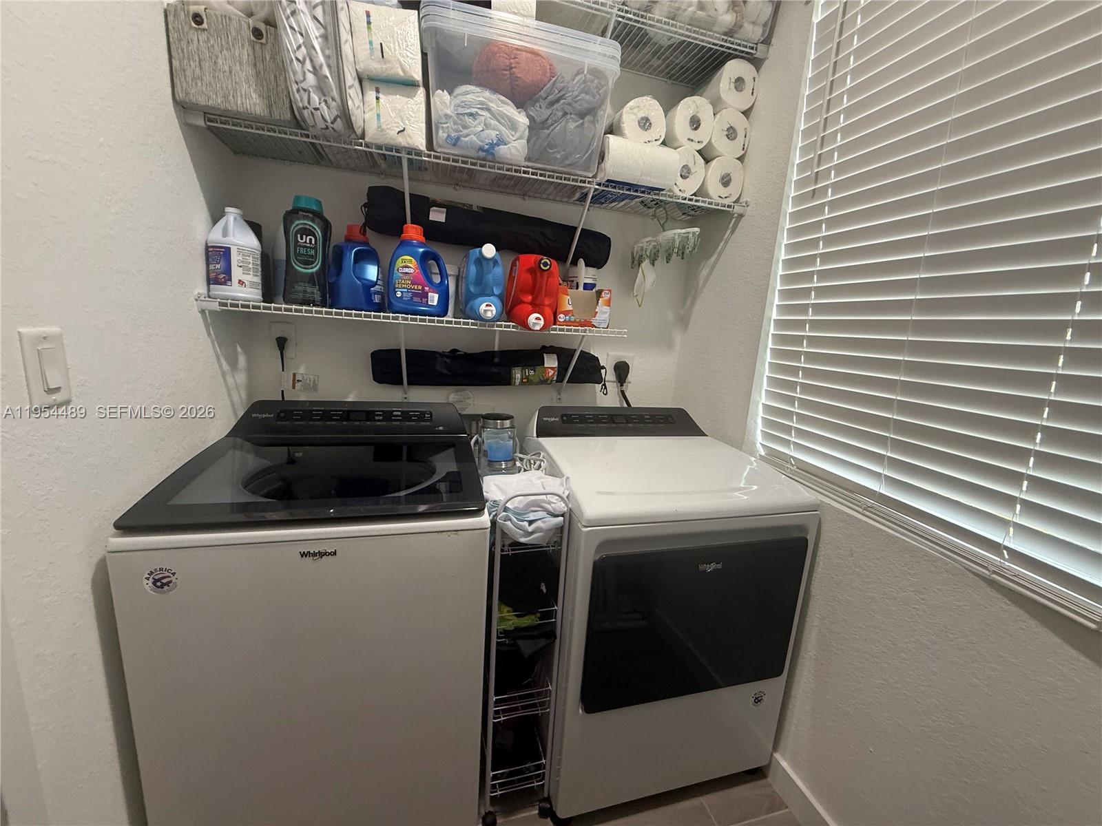 1043 3 / 3 1302 sq. ft. $ 2026-05-14 0 Photo