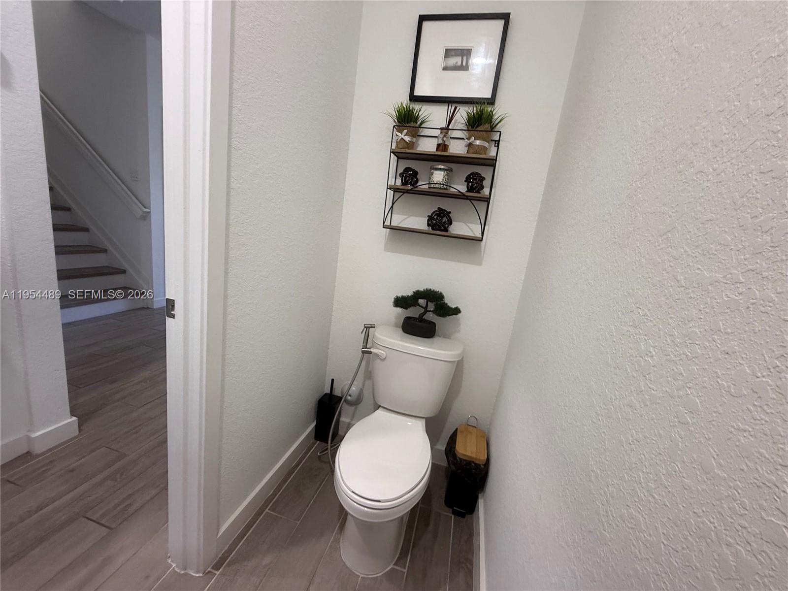 1043 3 / 3 1302 sq. ft. $ 2026-05-14 0 Photo