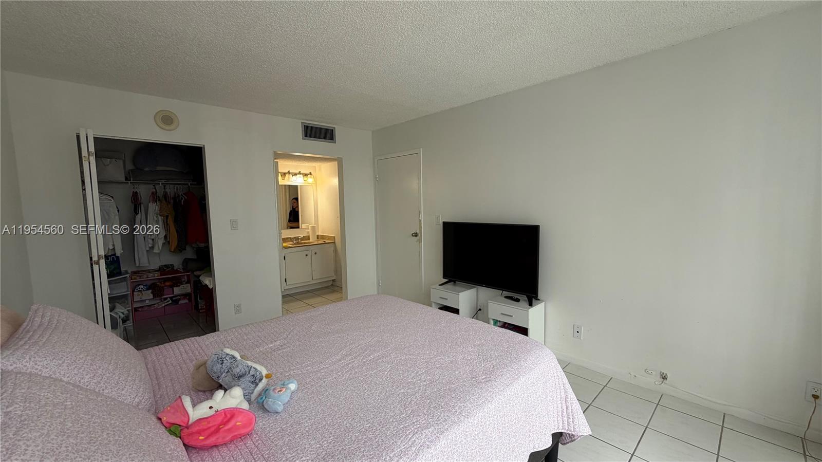 Photo of 17011 Bay Rd  #912, Sunny Isles Beach, Florida, 33160 - 