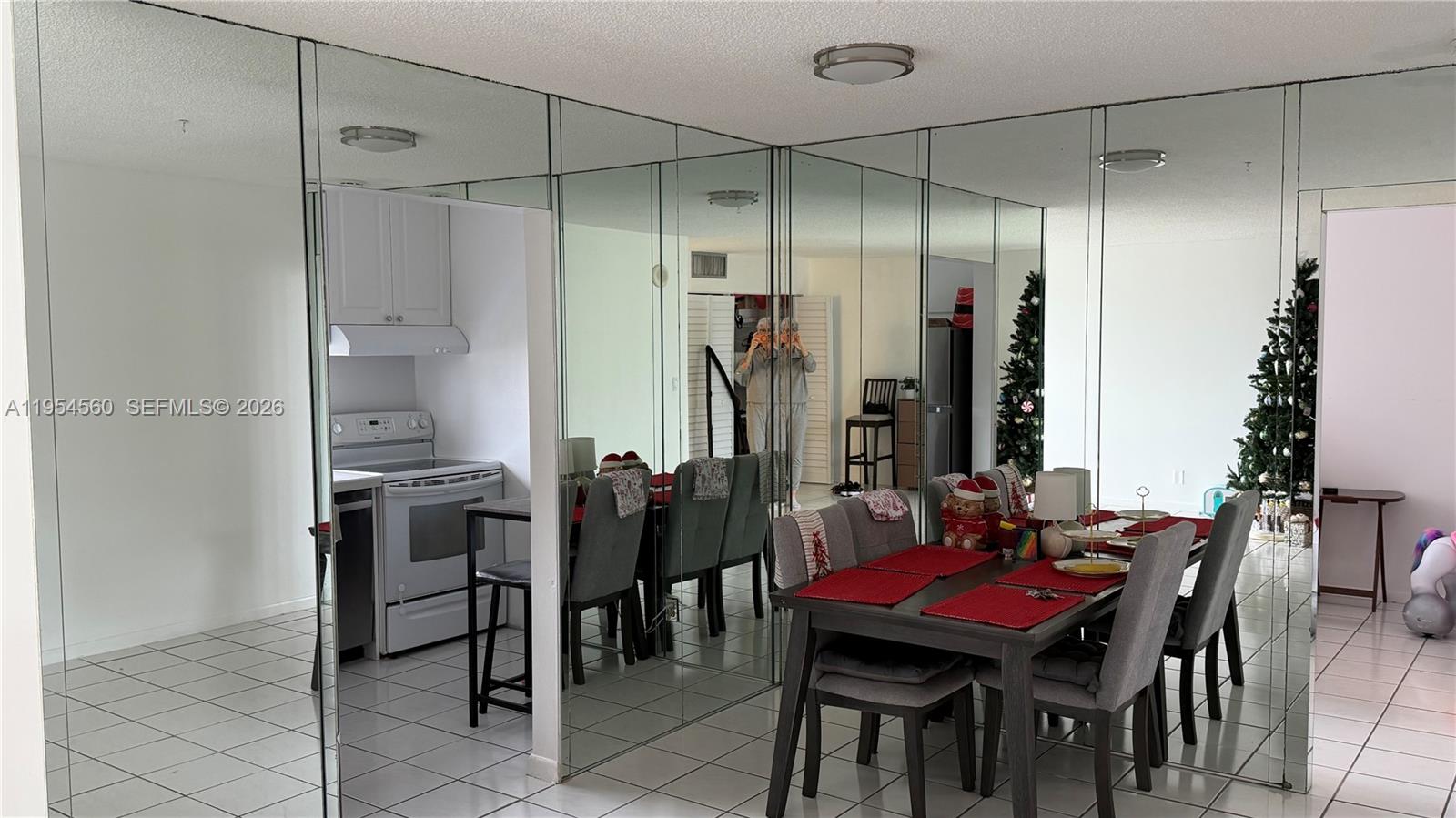 Photo of 17011 Bay Rd  #912, Sunny Isles Beach, Florida, 33160 - 
