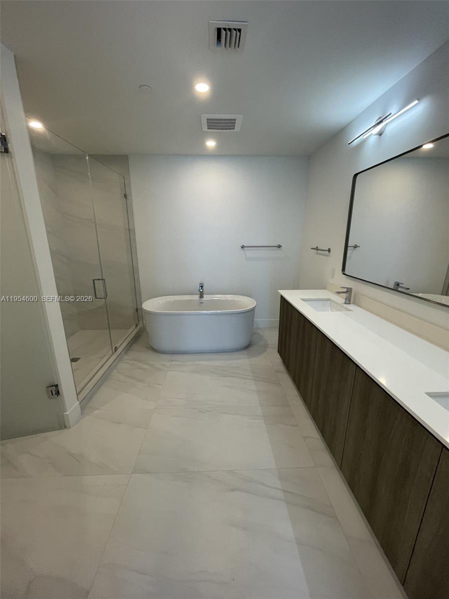 1505 2 / 3 1675 sq. ft. $ 2026-02-19 0 Photo