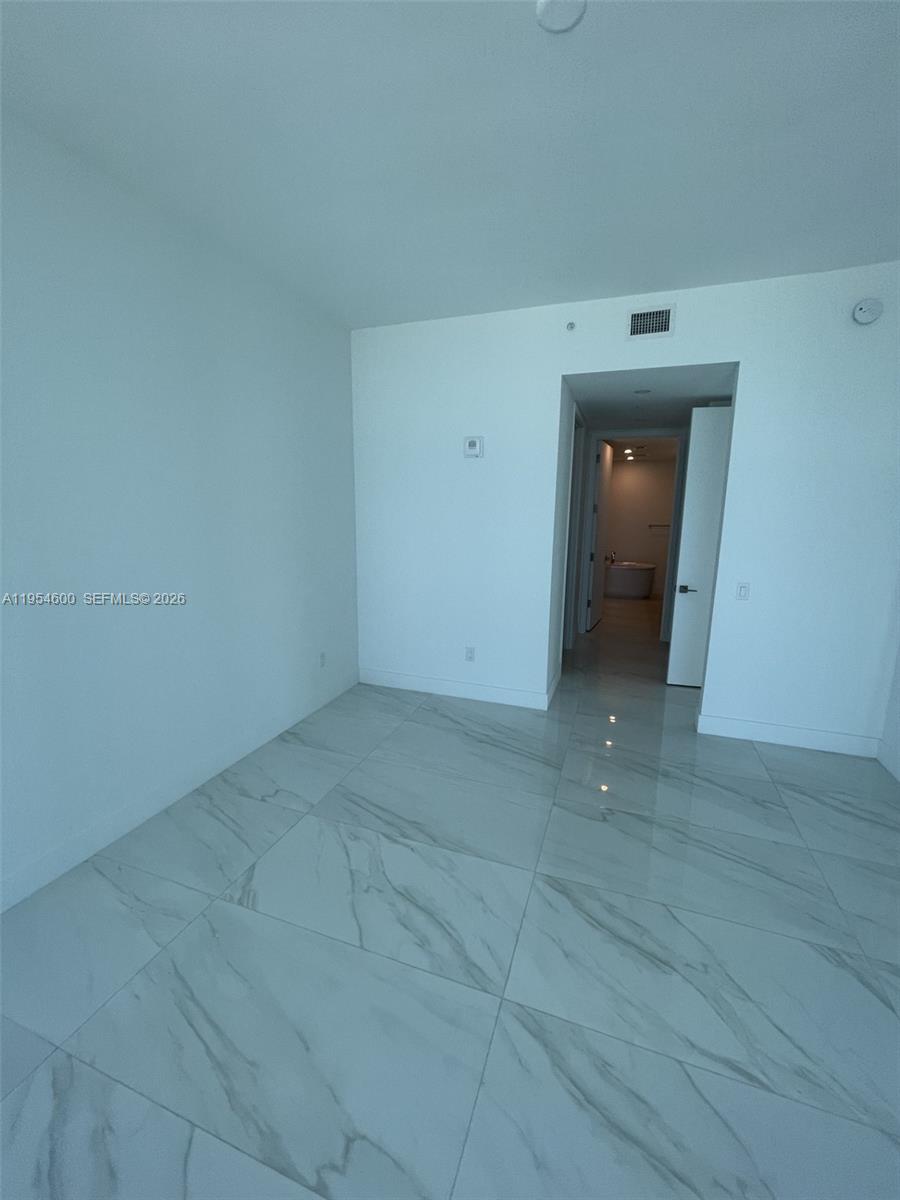 1505 2 / 3 1675 sq. ft. $ 2026-02-19 0 Photo