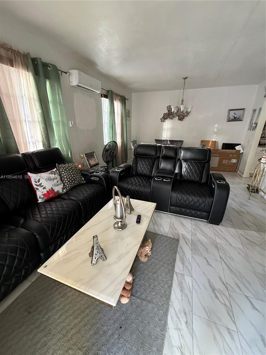   /  1353 sq. ft. $ 2026-01-28 0 Photo