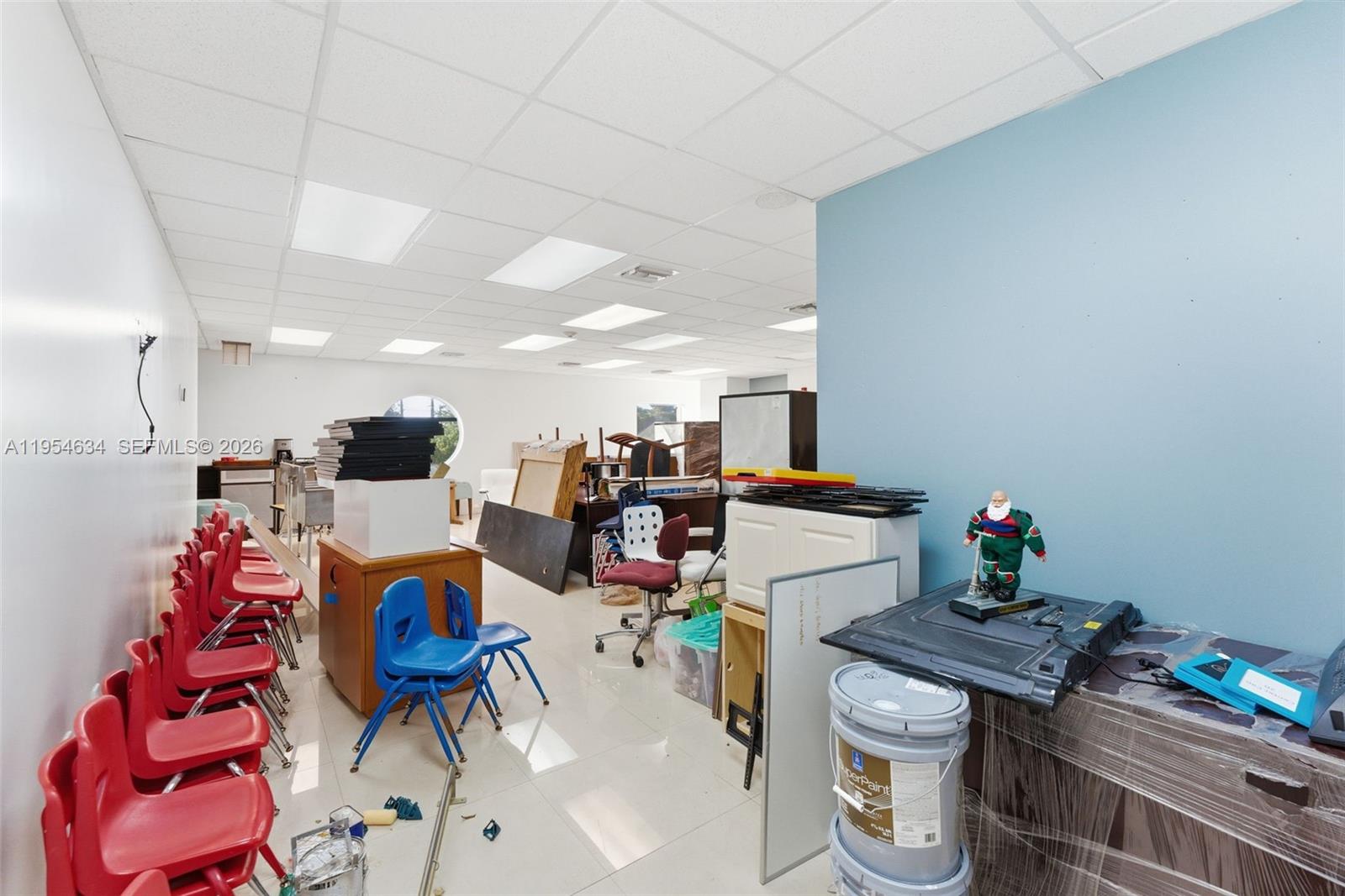   /   кв.футов $ 2026-01-28 0 Фото